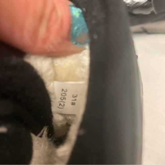 Boys size 2 winter boots - Picture 2 of 5